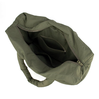 _Großzügiges Hauptfach mit separaten Innenfächern