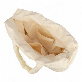 _Großzügiges Hauptfach mit separaten Innenfächern