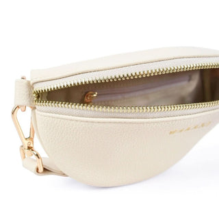 _Innenliegendes Reißverschlussfach