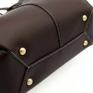 _Metallfüße um Abnutzung vorzubeugen